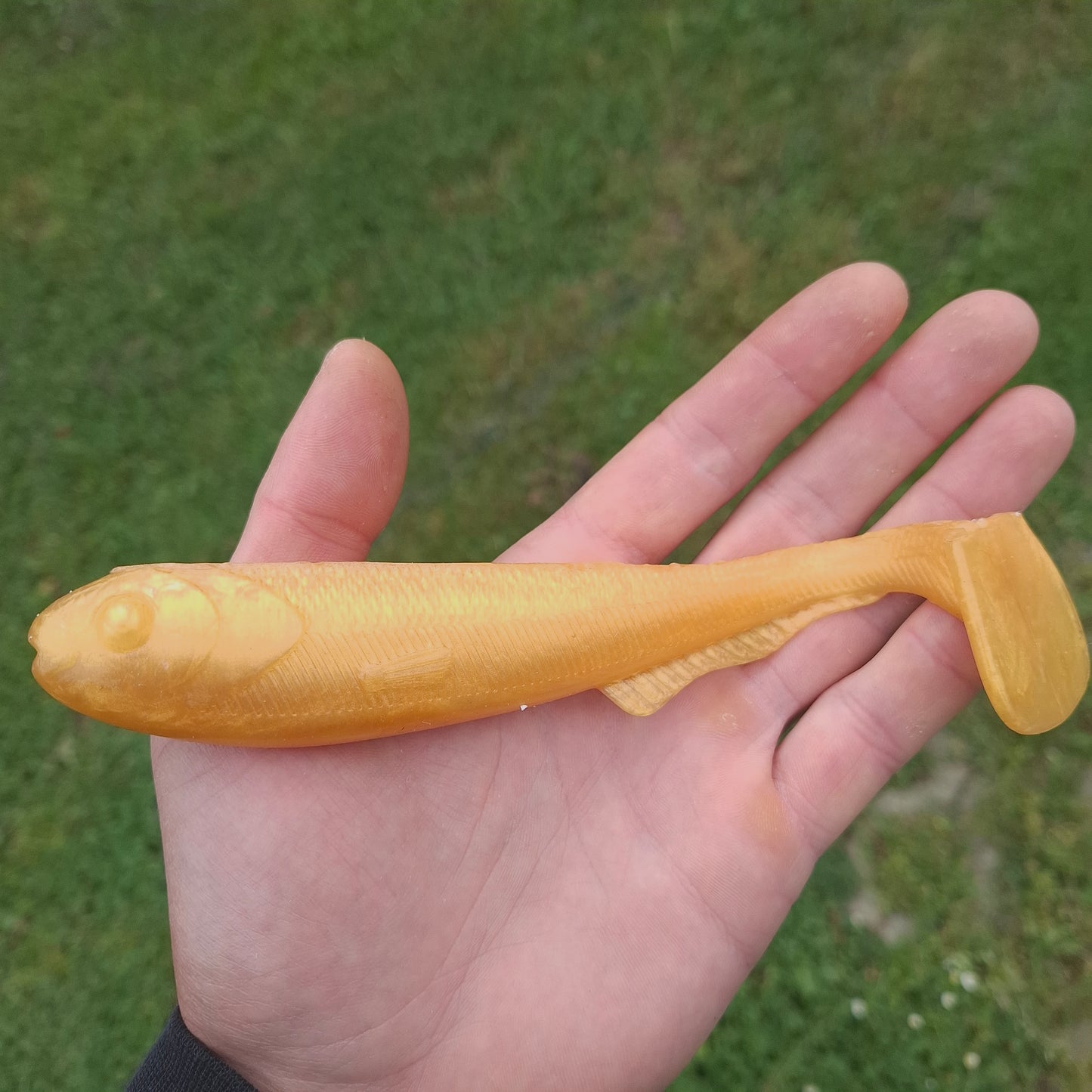 DGF Shad 18.5cm