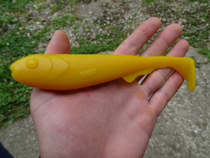 DGF Shad 18.5cm